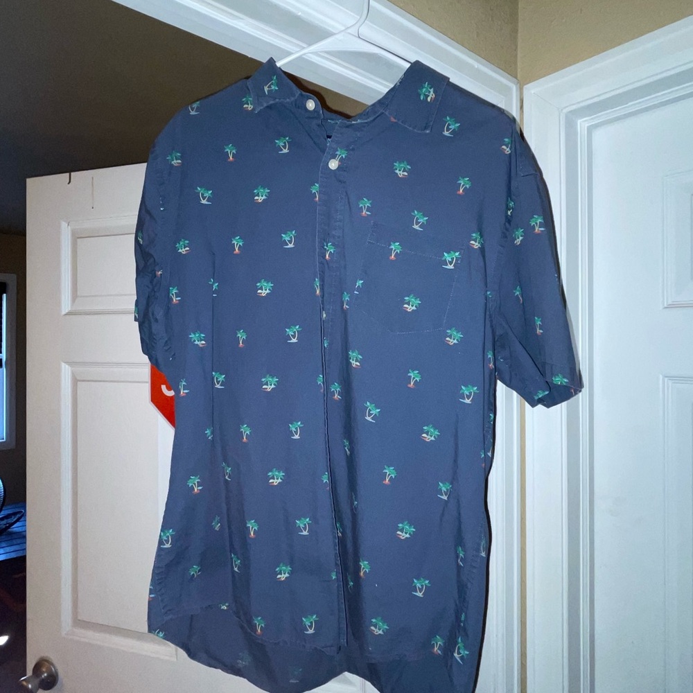 Gap Hawaiian shirt (size L)